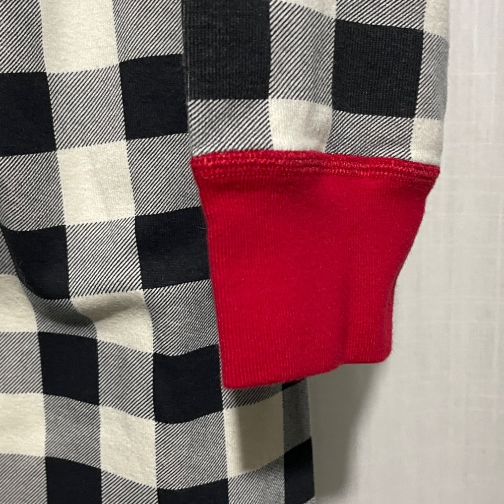 Hanna Andersson Black and White Checkered Pajamas with Red Trim, M - Picture 7 of 13